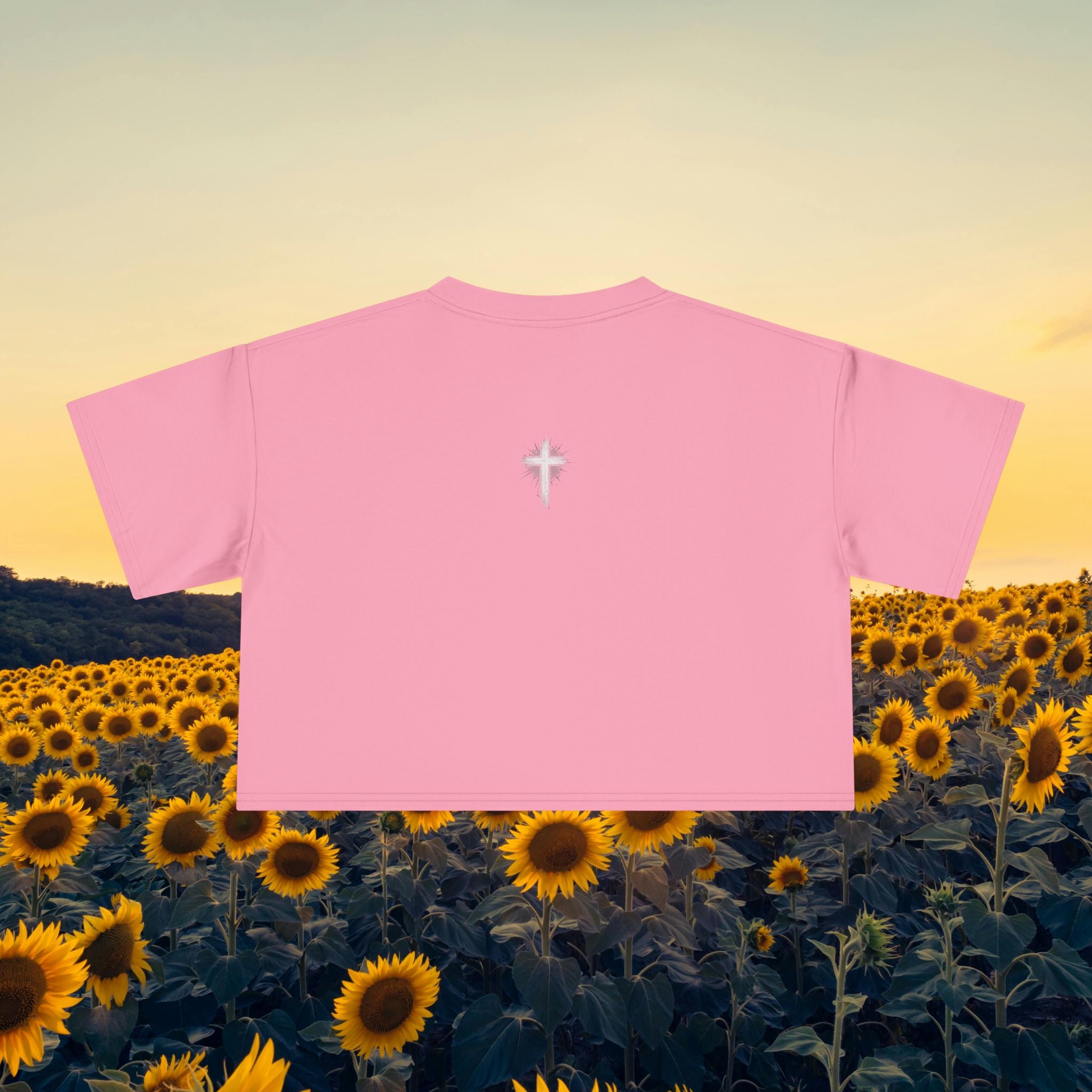Way Maker Crown Crop Tee