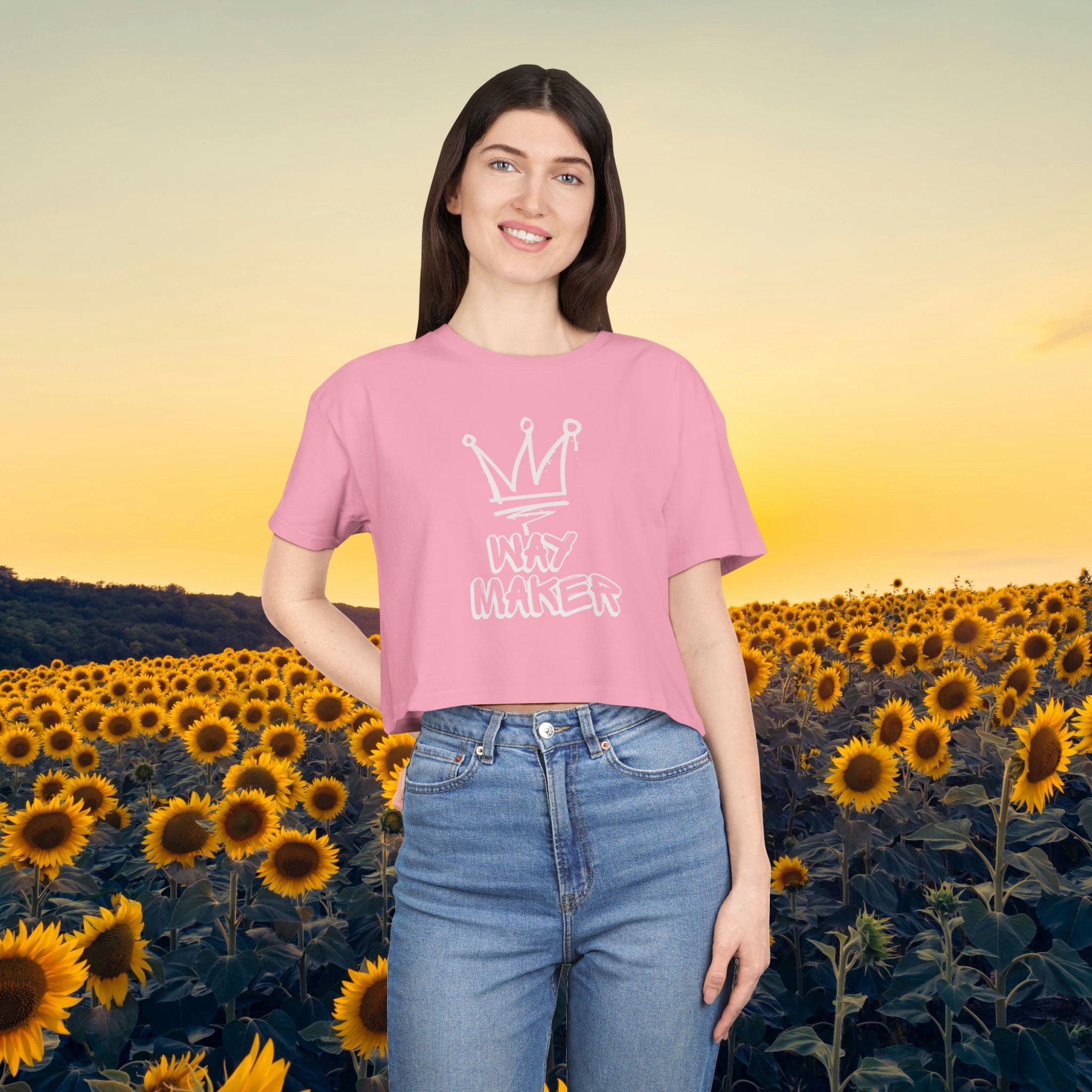 Way Maker Crown Crop Tee